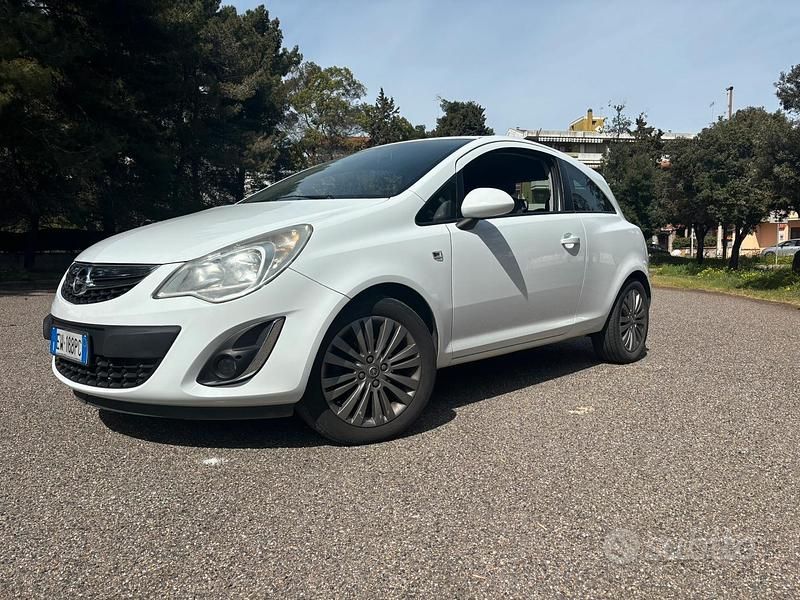Usata Opel Corsa 2014 Bianco Utilitaria