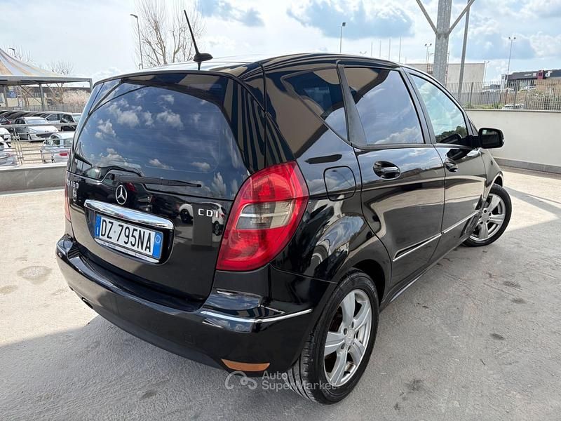 Usata Mercedes A160 Elegance 82 CV (60 kW) 2010 Nero Berlina
