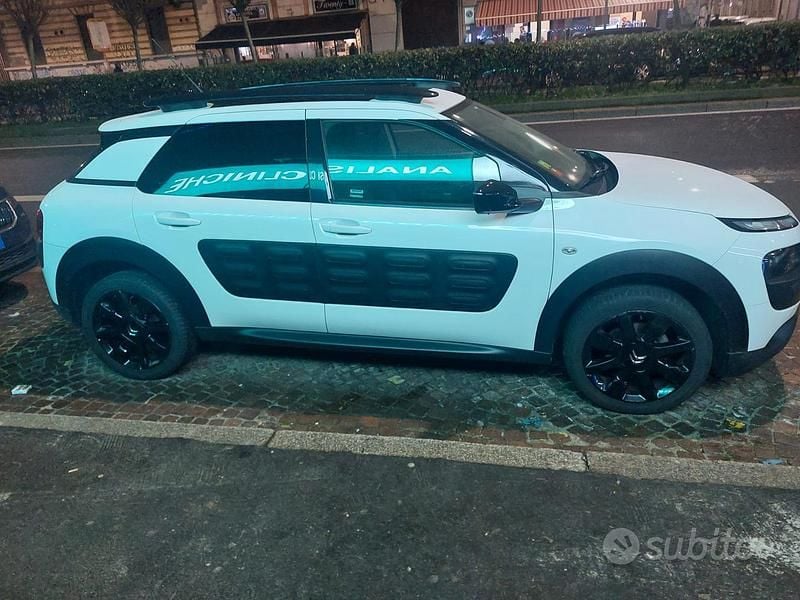 Usata Citroën C4 Cactus 82 CV (60 kW) 2015 Bianco Utilitaria