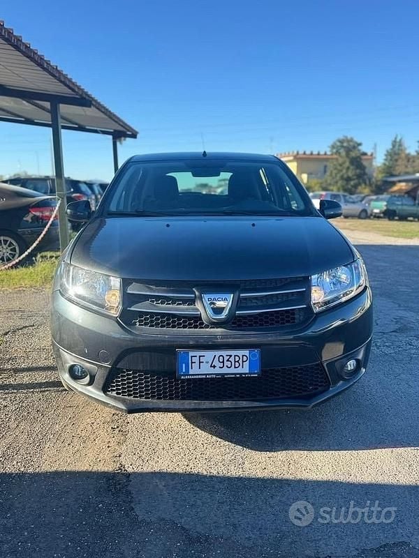 Usata Dacia Sandero 90 CV (66 kW) 2016 Grigio Berlina