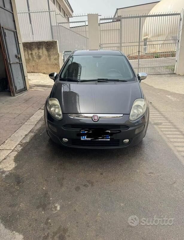 Usata Fiat Punto Evo 85 CV (62 kW) 2011 Grigio Utilitaria