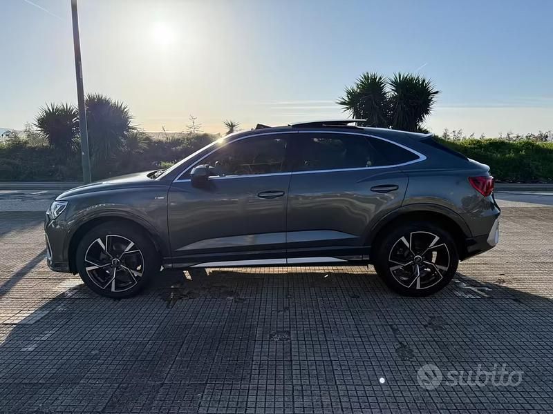 Usata Audi Q3 S-Line 150 CV (110 kW) 2024 Grigio SUV