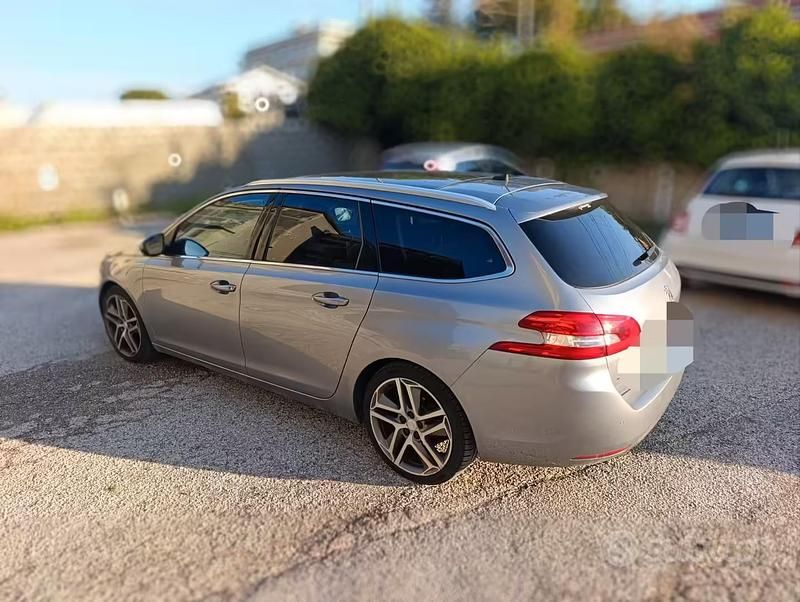 Usata Peugeot 308 SW Allure 131 CV (96 kW) 2015 Grigio Station wagon