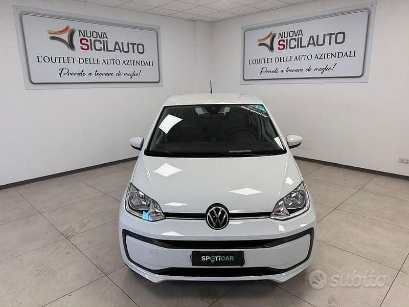 Usata VW up! Move 65 CV (47 kW) 2022 Bianco Utilitaria