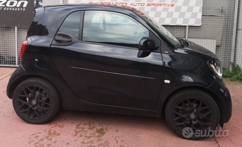 Usata Smart ForTwo Coupé 61 CV (44 kW) 2015 Nero Coupé