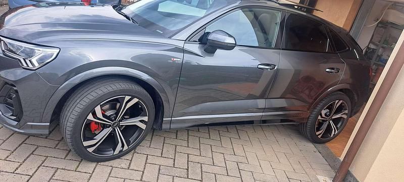 Usata Audi Q3 Sportback Ambiente 150 CV (110 kW) 2025 Grigio SUV