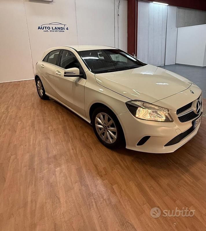 Usata Mercedes A180 Executive 108 CV (79 kW) 2017 Bianco Berlina