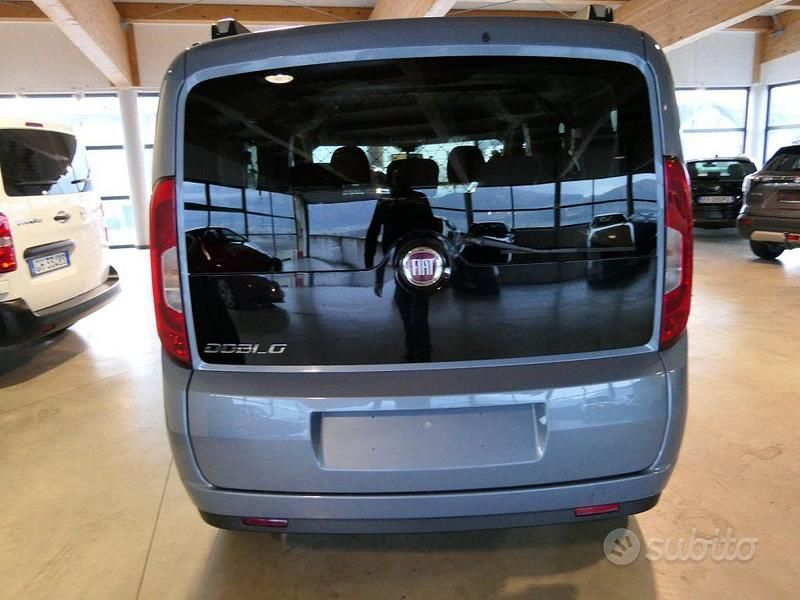 Usata Fiat Doblò Easy 120 CV (88 kW) 2020 Azzurro Monovolume