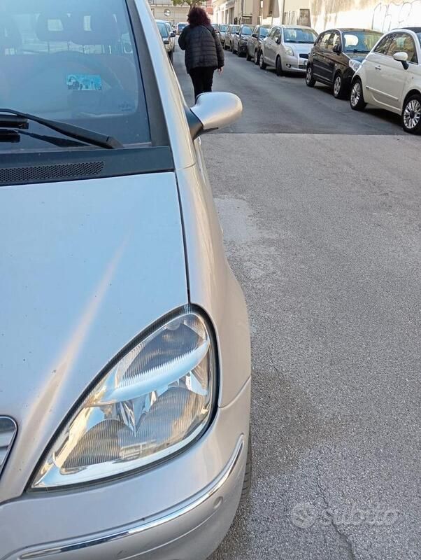 Usata Mercedes A200 95 CV (69 kW) 2001 Grigio Berlina