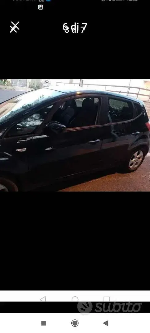 Usata Kia Venga 90 CV (66 kW) 2012 Nero Utilitaria