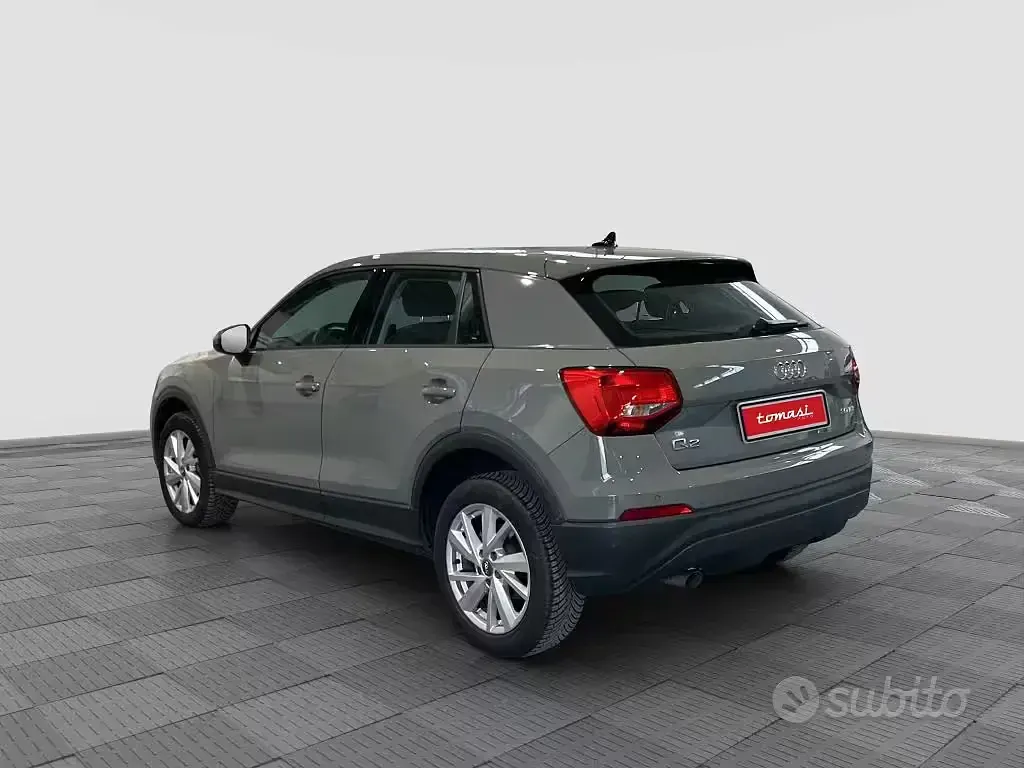 Usata Audi Q2 Business 116 CV (85 kW) 2019 Grigio SUV