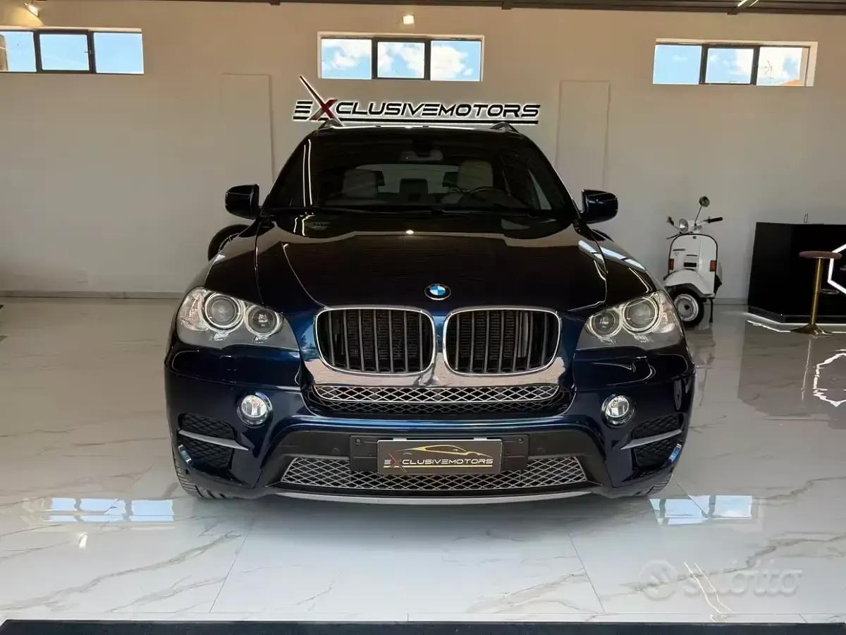 Usata BMW X5 Comfort Edition 245 CV (180 kW) 2012 Blu/azzurro SUV