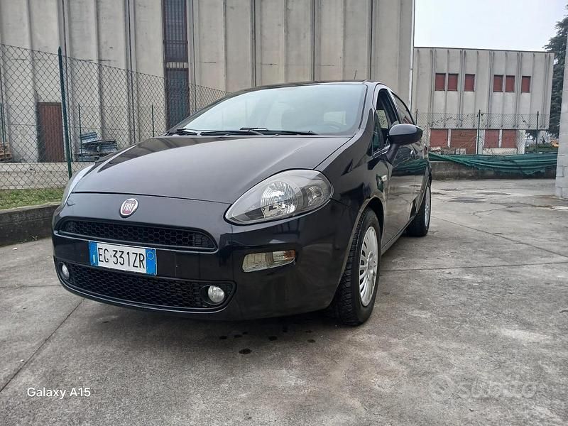 Nero Usata 2011 Fiat Punto Evo Due volumi | 3100 € (Super prezzo) - Immagine 1/4