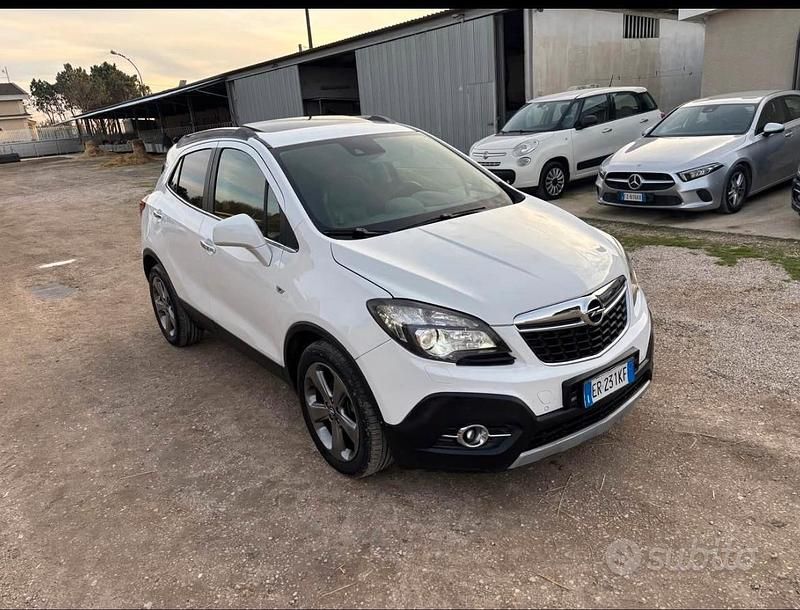 Usata Opel Mokka 131 CV (96 kW) 2013 Bianco SUV