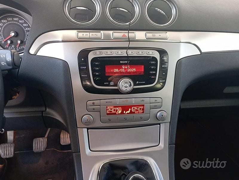 Usata Ford S-MAX 145 CV (106 kW) 2008 Bianco Monovolume