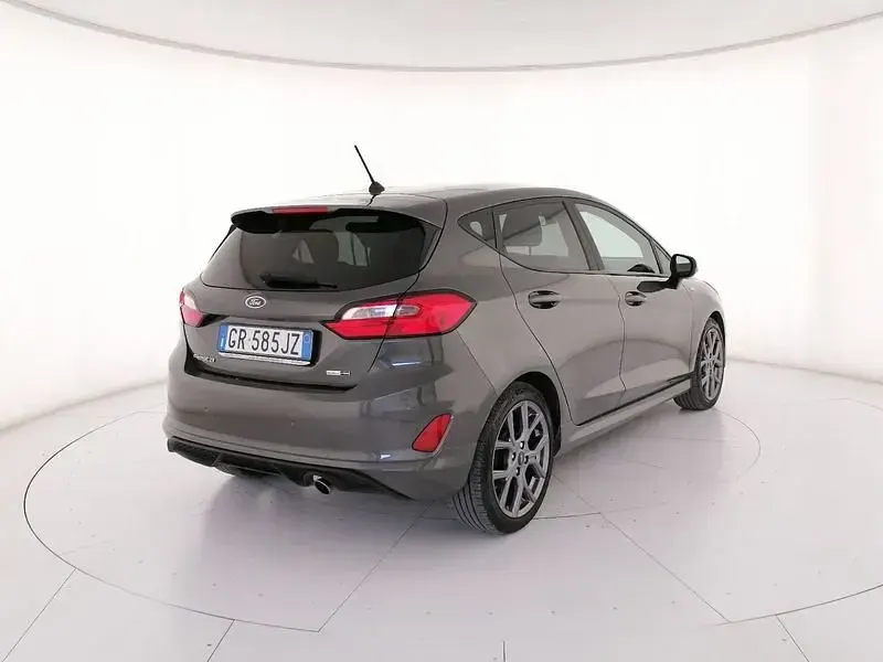 Usata Ford Fiesta ST-Line 125 CV (91 kW) 2023 Grigio Utilitaria