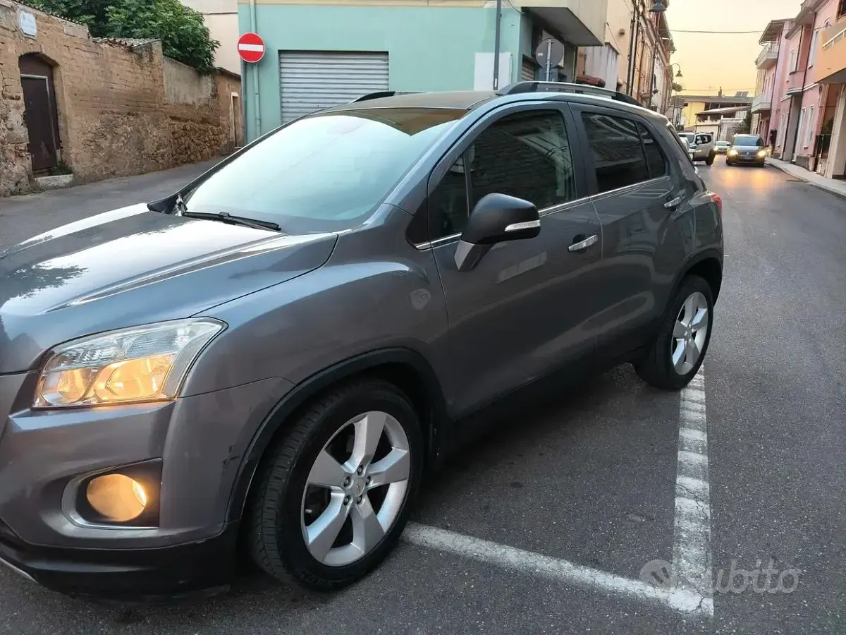 Usata Chevrolet Trax 131 CV (96 kW) 2013 Grigio SUV