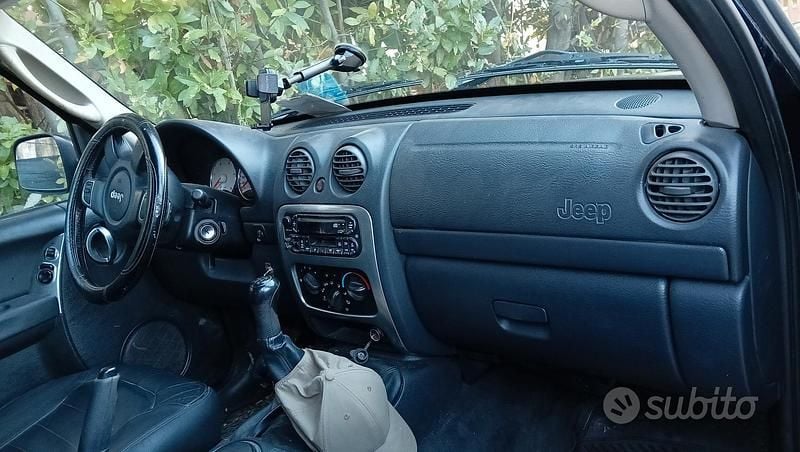 Occasion Jeep Cherokee 2003 Bleue SUV