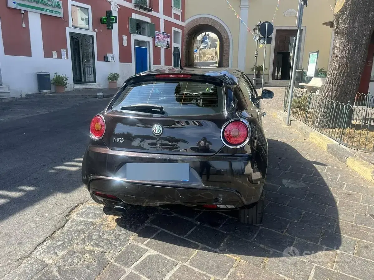 Usata Alfa Romeo MiTo Distinctive 95 CV (69 kW) 2010 Nero Utilitaria