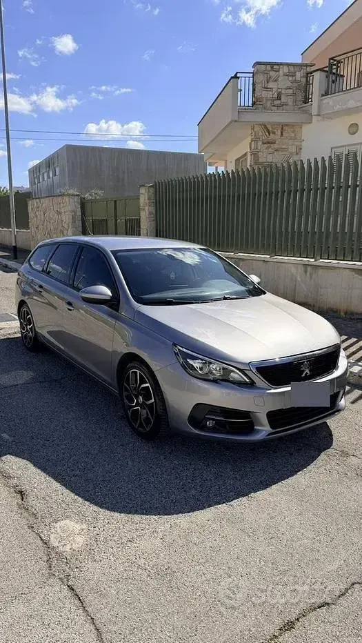 Usata Peugeot 308 SW 150 CV (110 kW) 2018 Grigio Station wagon