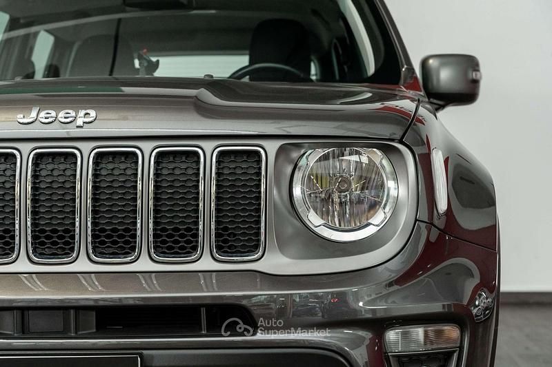 Usata Jeep Renegade Limited 120 CV (88 kW) 2020 Pearl grey SUV