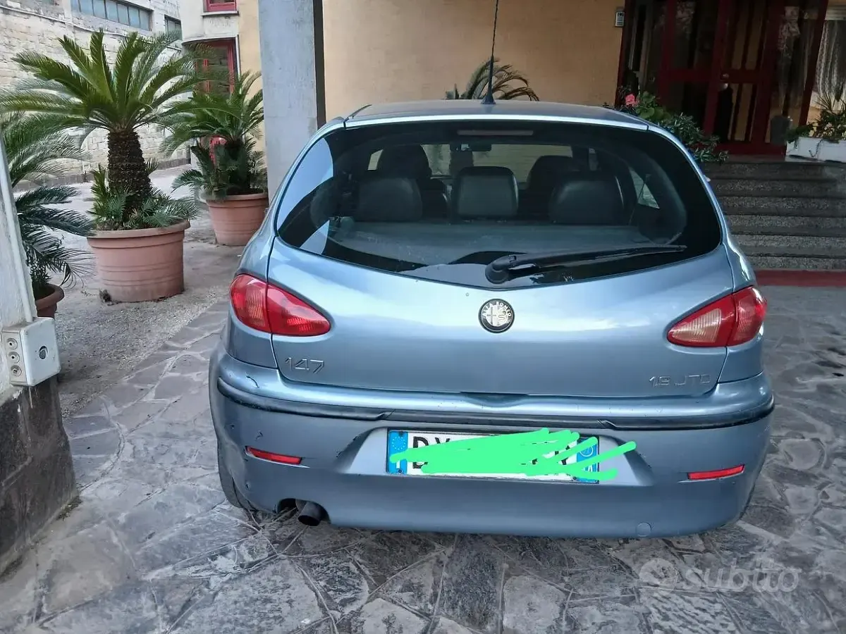 Usata Alfa Romeo 1900 140 CV (102 kW) 2002 Grigio Berlina
