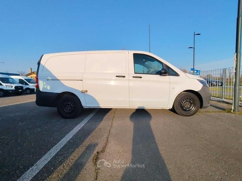 Usata Mercedes Vito 102 CV (75 kW) 2021 Bianco Furgone