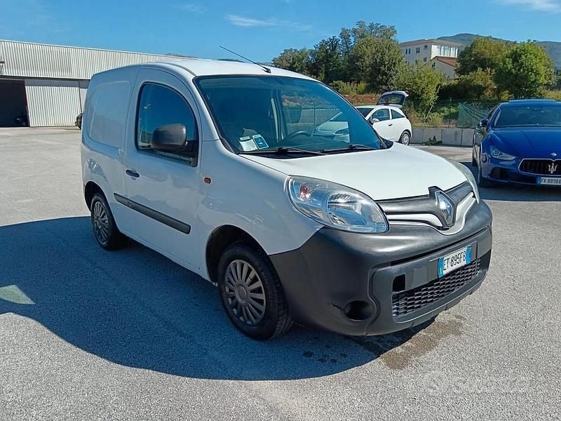 Usata Renault Kangoo 75 CV (55 kW) 2013 Bianco Monovolume
