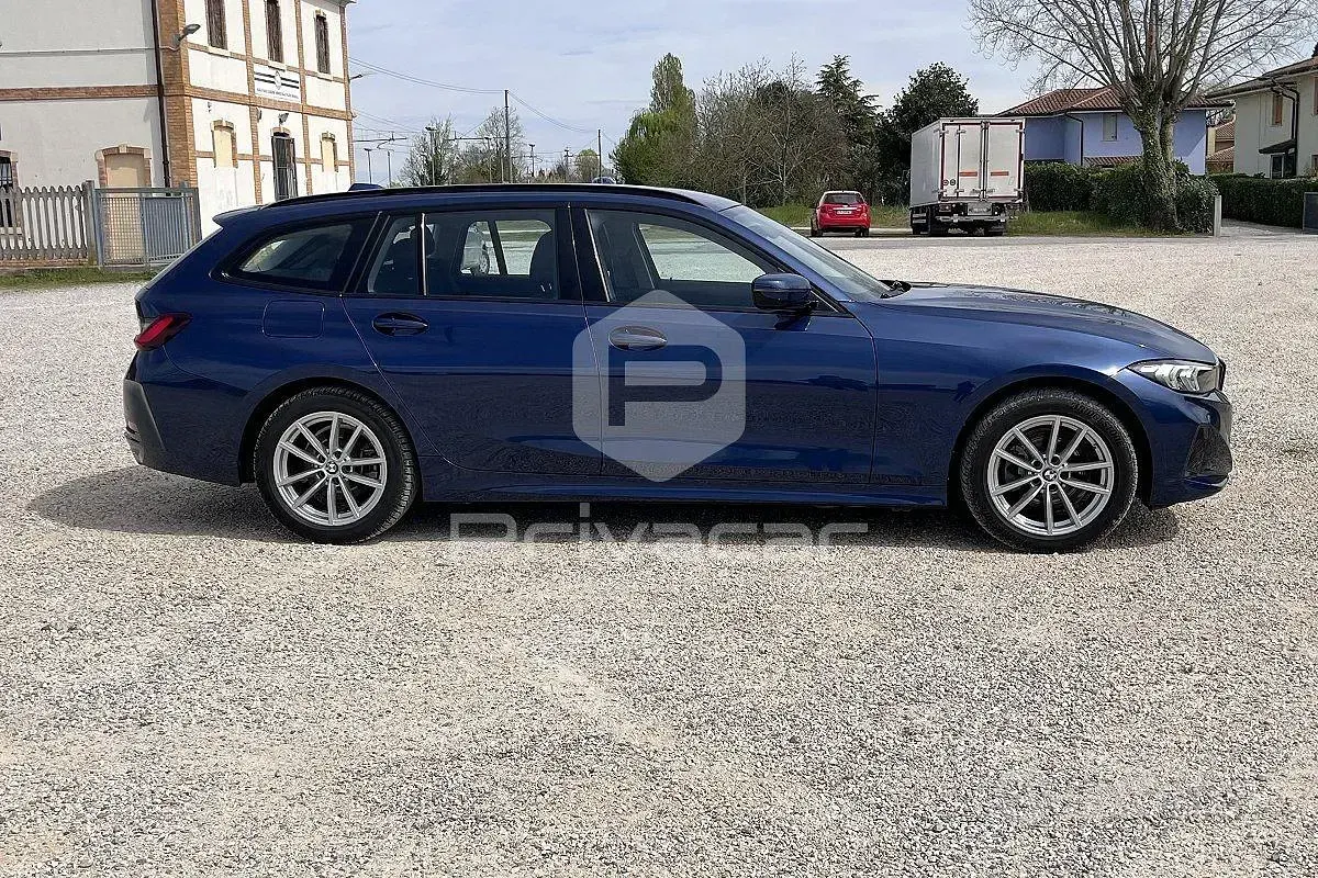 Usata BMW 320 190 CV (139 kW) 2023 Blu Station wagon