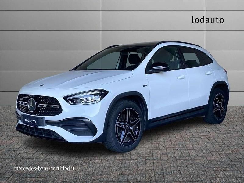 Usata Mercedes GLA250 Premium 218 CV (160 kW) 2020 Bianco SUV