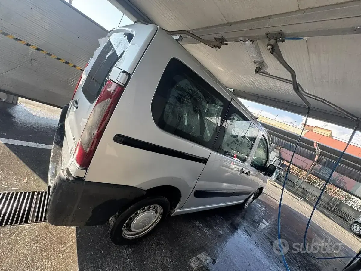 Usata Peugeot Expert 120 CV (88 kW) 2007 Grigio Furgone
