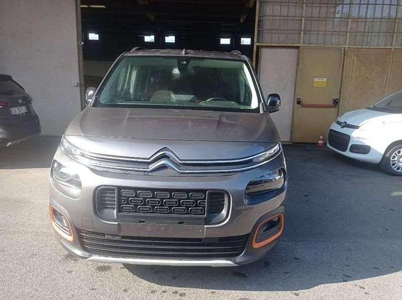 Usata Citroën Berlingo XTR 131 CV (96 kW) 2023 Grigio Monovolume