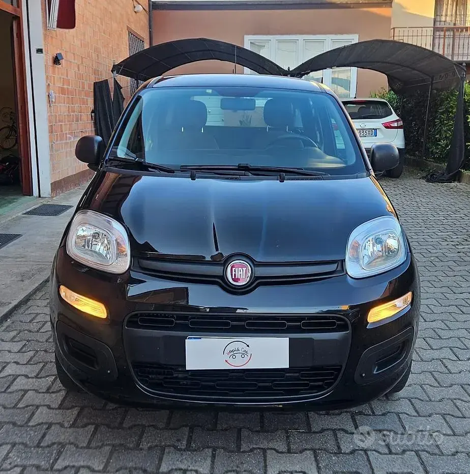 Usata Fiat Panda Easy 71 CV (52 kW) 2020 Nero Utilitaria