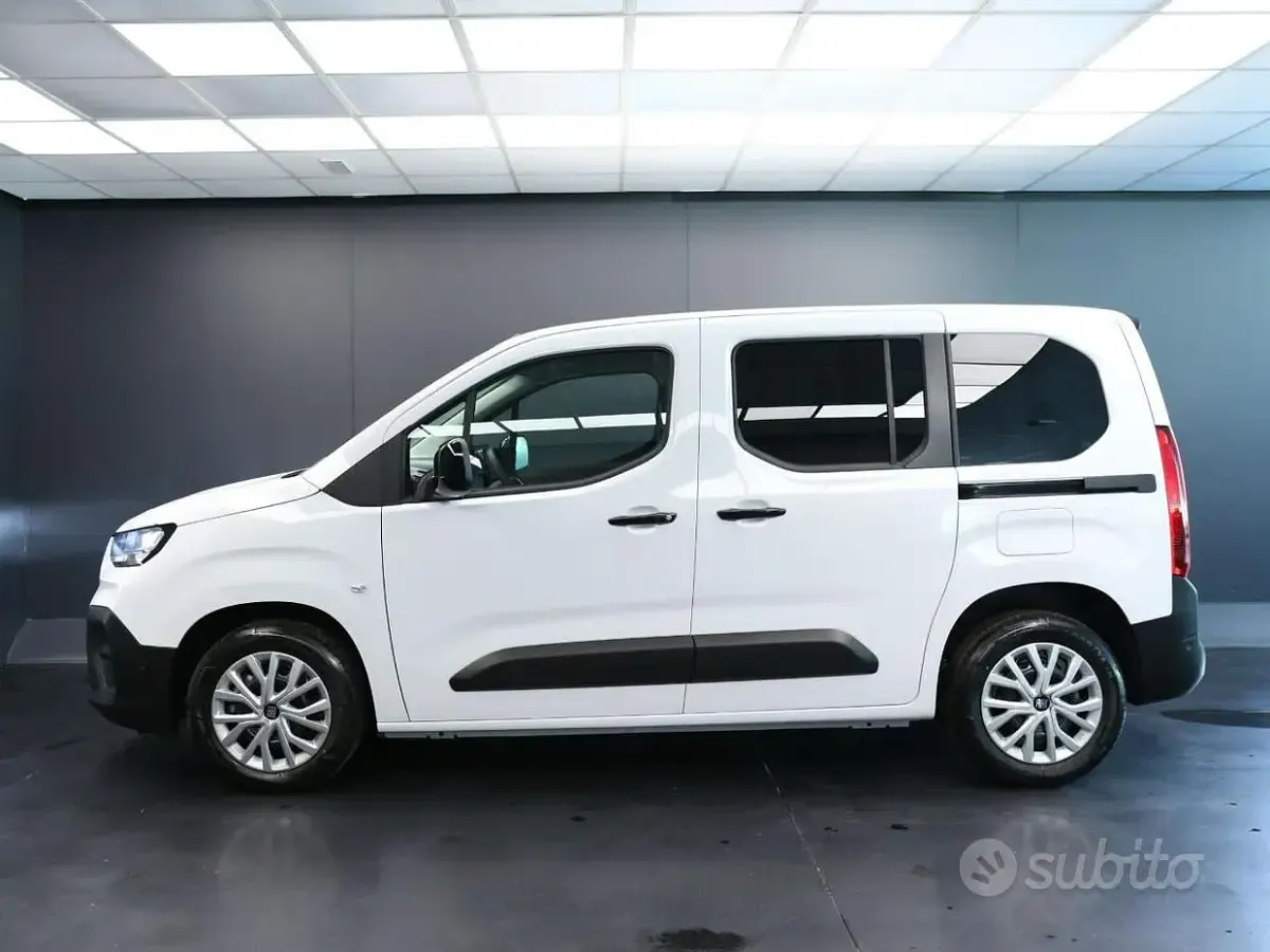 Nuova Fiat Doblò 101 CV (74 kW) 2026 Bianco Monovolume