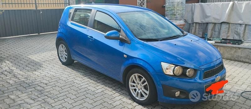 Usata Chevrolet Aveo 75 CV (55 kW) 2012 Blu Utilitaria