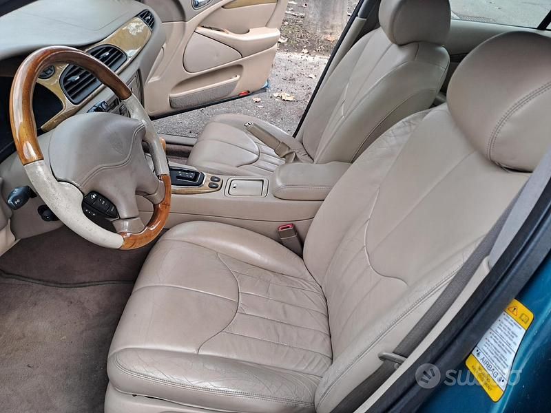 Usata Jaguar S-Type S 238 CV (175 kW) 2000 Blu Berlina