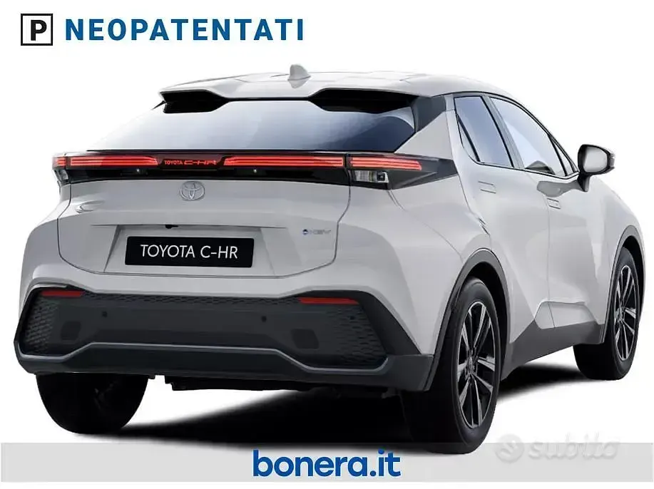 Nuova Toyota C-HR Trend 140 CV (102 kW) 2026 Bianco SUV
