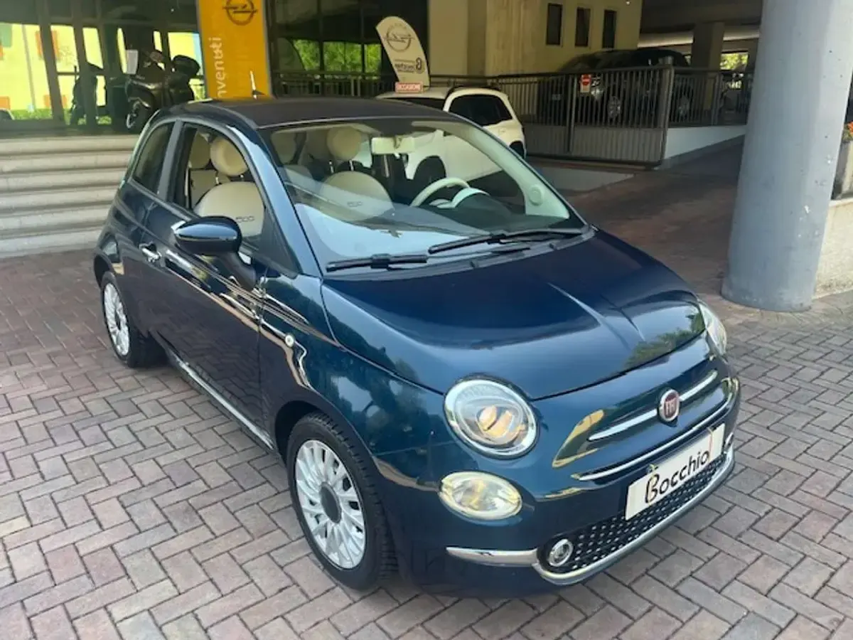 Usata Fiat 500 Lounge 69 CV (50 kW) 2020 Blu/azzurro Utilitaria