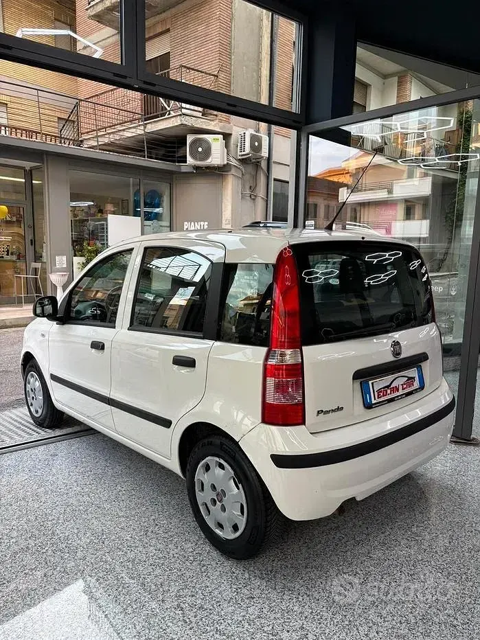 Usata Fiat Panda Active 69 CV (50 kW) 2011 Bianco Utilitaria