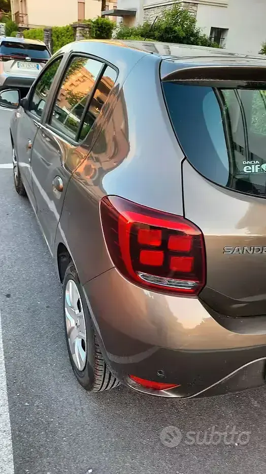 Usata Dacia Sandero 90 CV (66 kW) 2020 Bianco Utilitaria