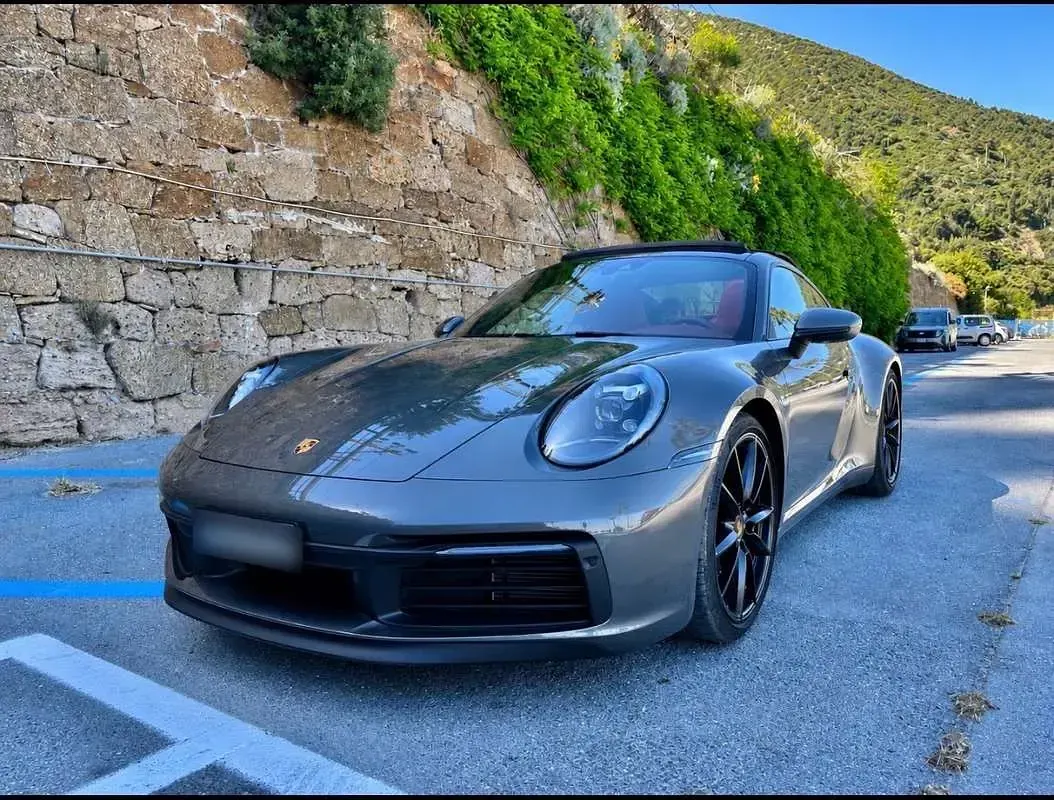 Begagnad Porsche 911 Carrera 450 HK (330 kW) 2021 Sportkupé