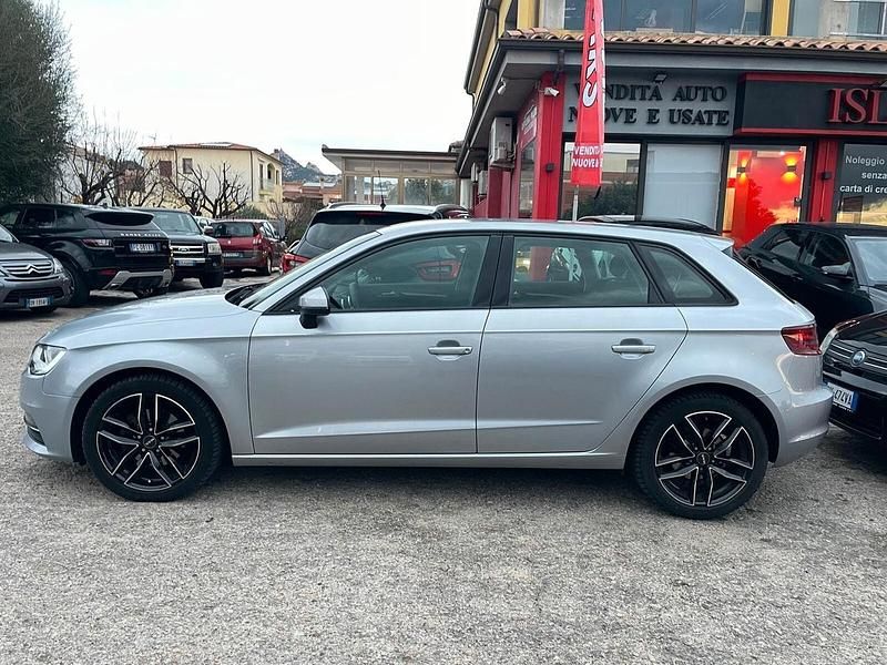Usata Audi A3 110 CV (80 kW) 2016 Argento Berlina