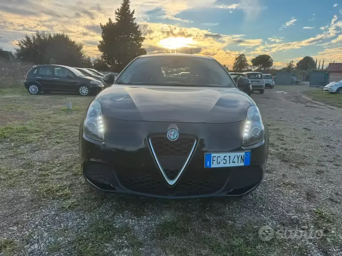 Usata Alfa Romeo Giulietta 120 CV (88 kW) 2017 Nero Utilitaria