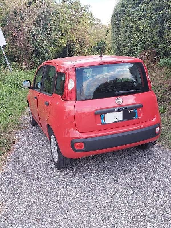 Usata Fiat Panda Easy 69 CV (50 kW) 2019 Rosso Utilitaria