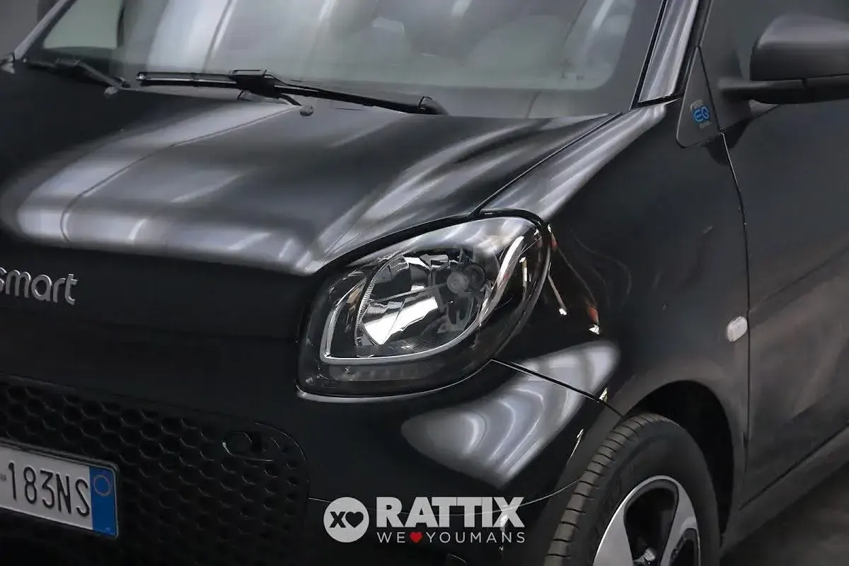 Usata Smart ForTwo Electric Drive Passion 40 kW (55 CV) 2023 Nero