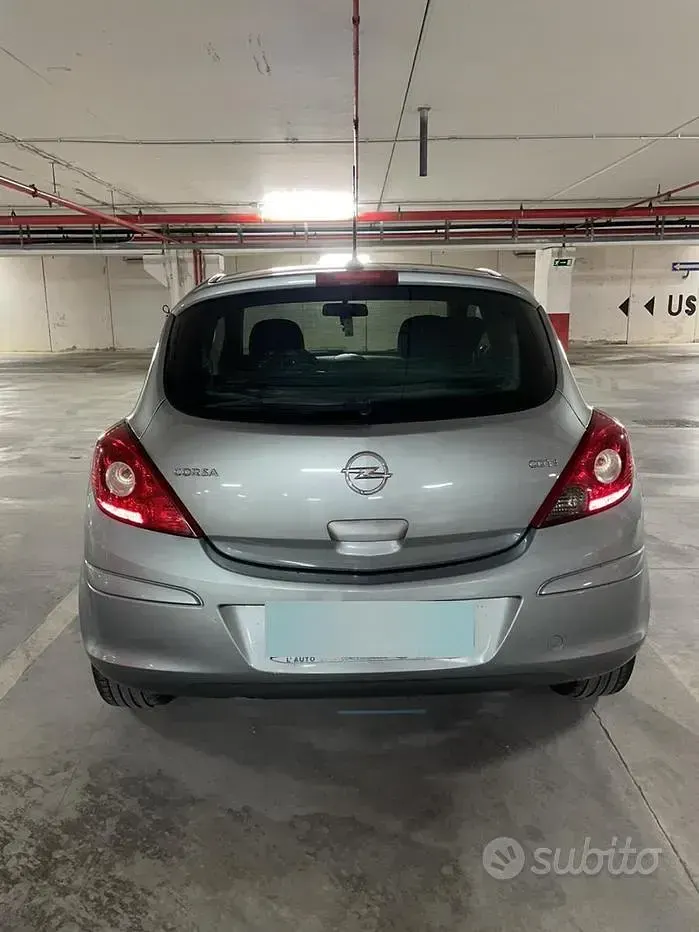 Usata Opel Corsa 95 CV (69 kW) 2012 Utilitaria