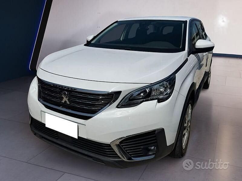 Usata Peugeot 5008 Access 130 CV (95 kW) 2017 Bianco SUV