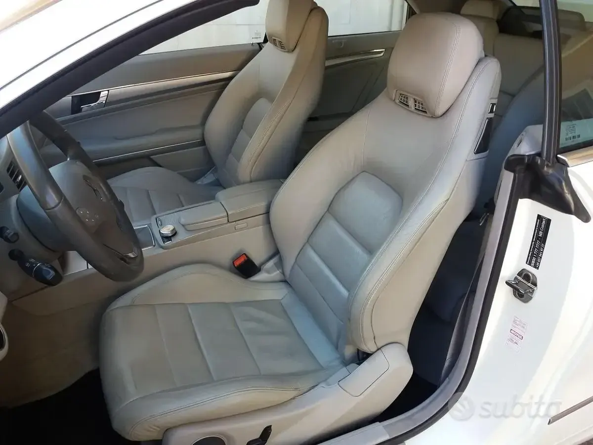 Usata Mercedes E220 2013 Bianco Cabrio