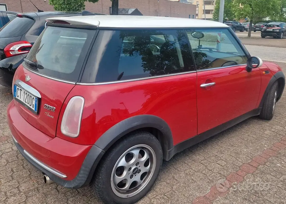 Usata Mini Cooper 116 CV (85 kW) 2005 Rosso Utilitaria