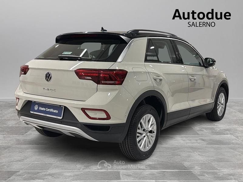 Usata VW T-Roc Life 150 CV (110 kW) 2022 Gray SUV